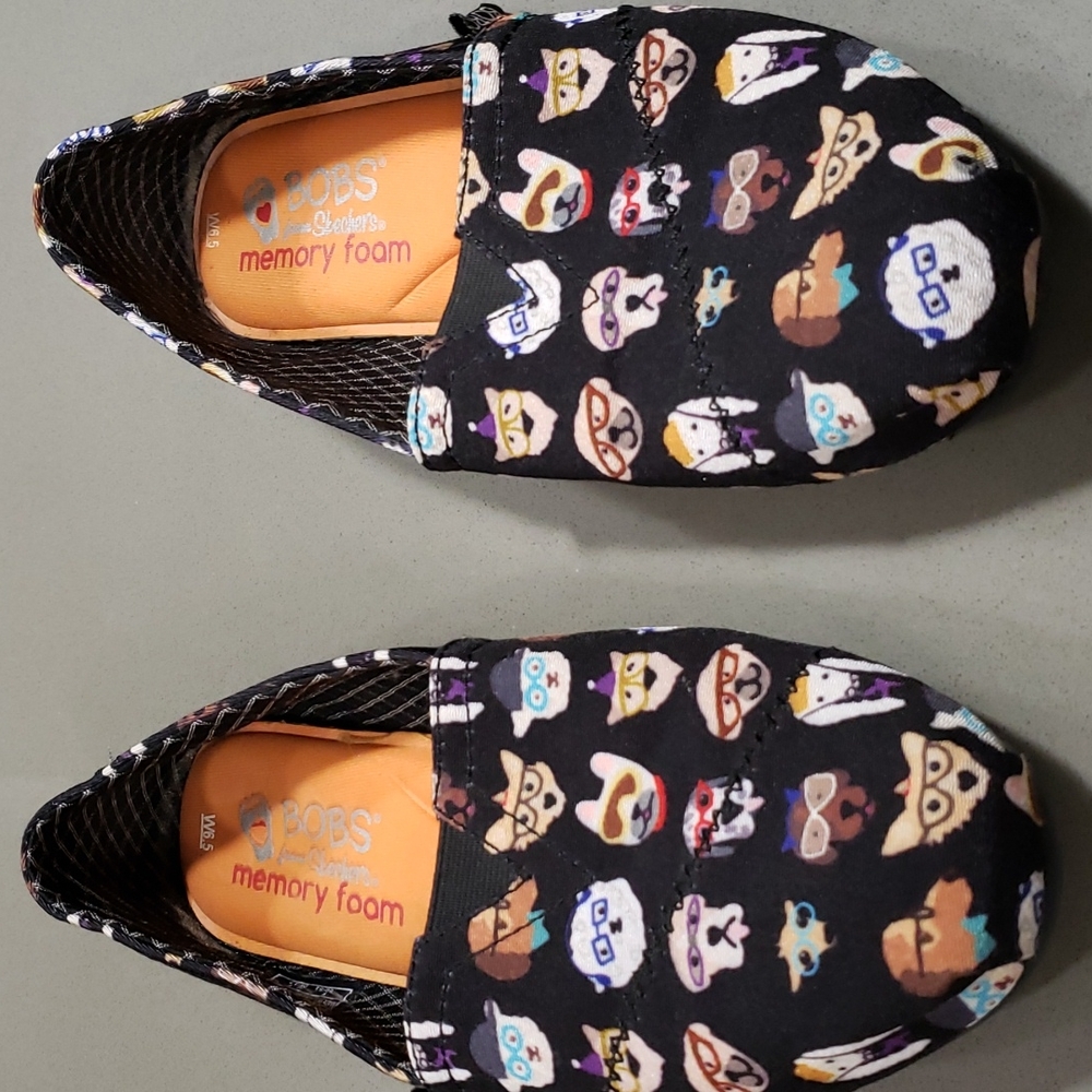 BOBS slip-on Memory Foam Shoes 6.5